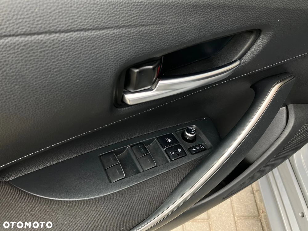 Toyota Corolla 1.8 Hybrid Comfort - 30