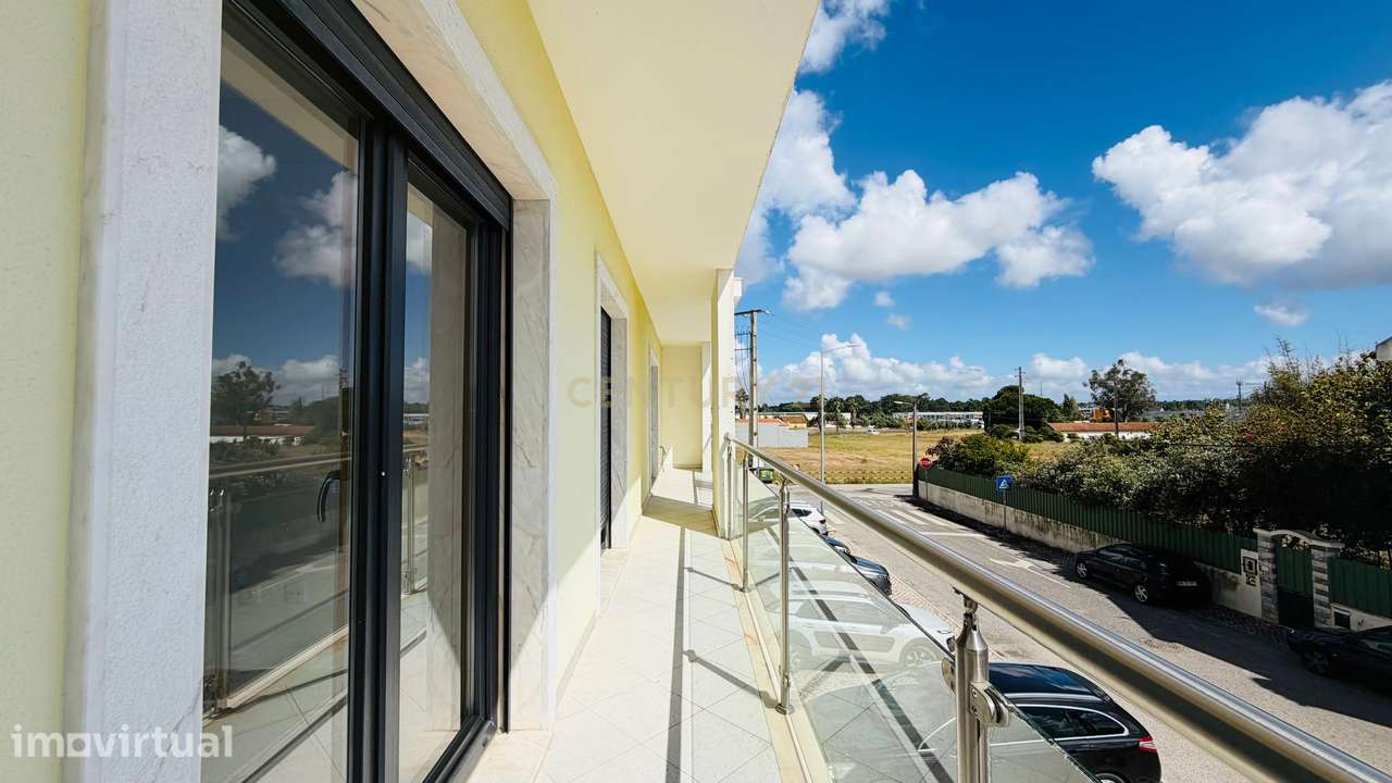Magnífico Apartamento T4 com Duas Varandas e Arrecadação na Cascalheir - Grande imagem: 2/42