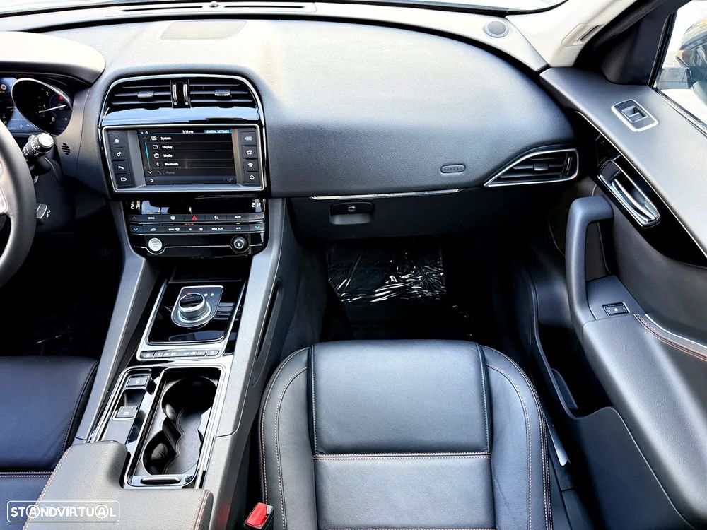 Jaguar F-Pace 20d Aut. Portfolio - 14