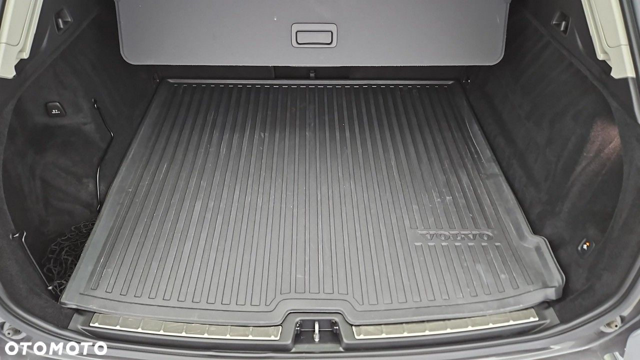 Volvo XC 60 - 24