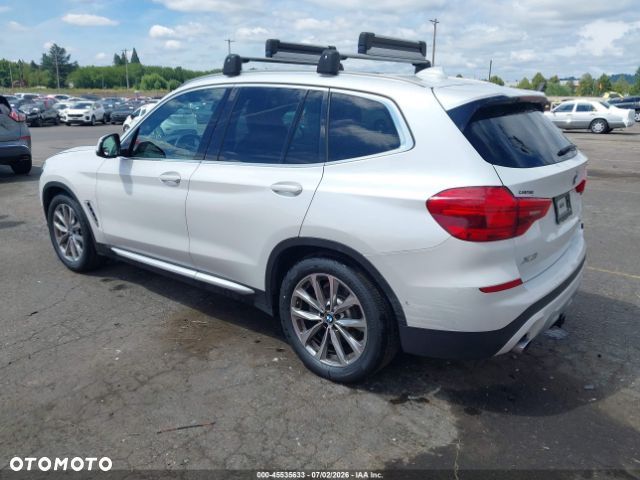 BMW X3 xDrive30i Luxury Line - 3