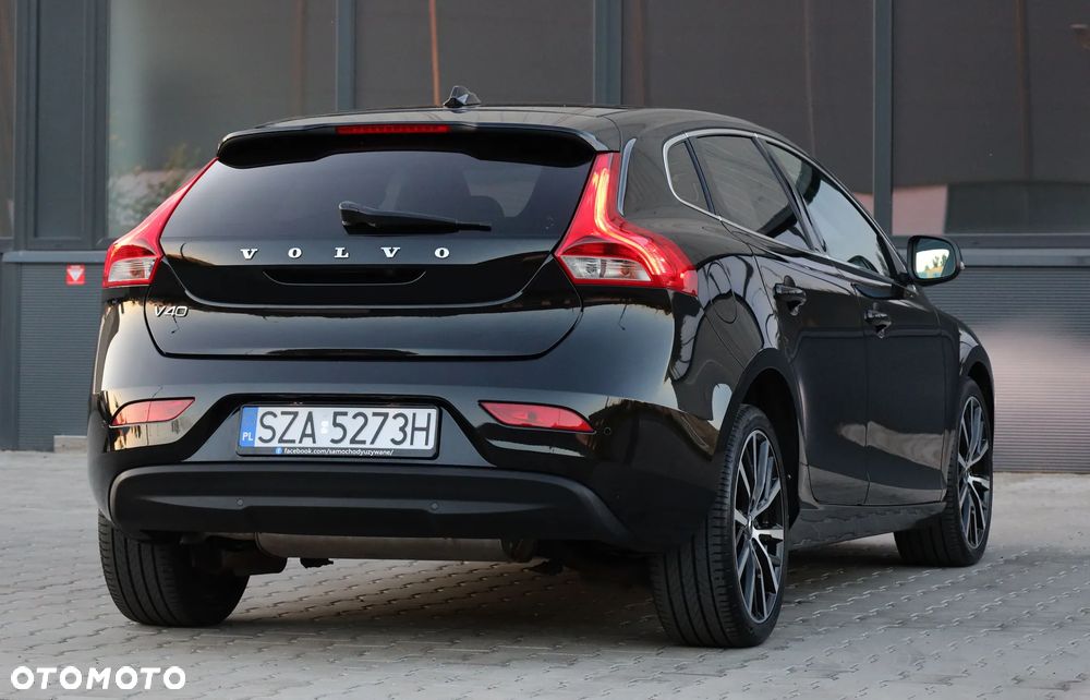 Volvo V40 T2 Inscription - 40
