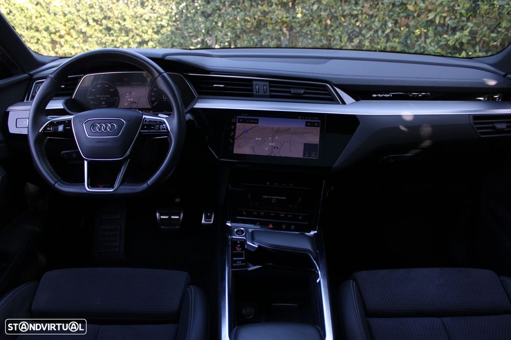Audi Q8 e-Tron 50 quattro S line - 3