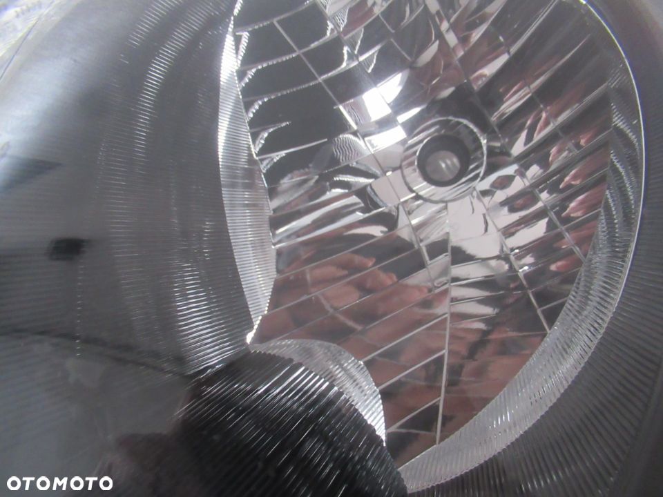 LAMPA PRZEDNIA PRZÓD PRAWA RENAULT KANGOO II 2 2007-2013 rok - 15
