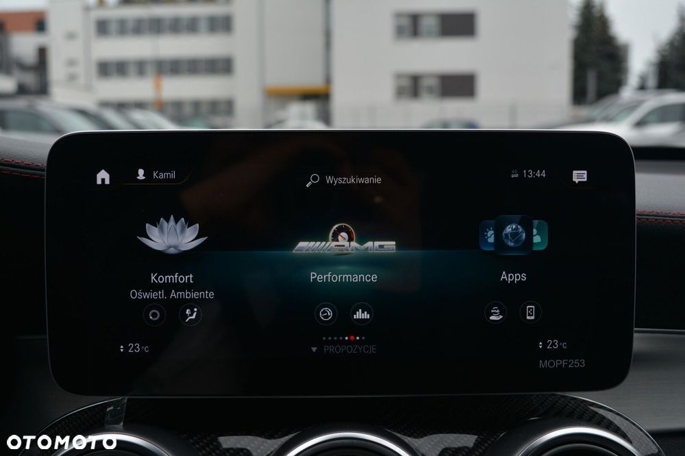 Mercedes-Benz GLC - 21