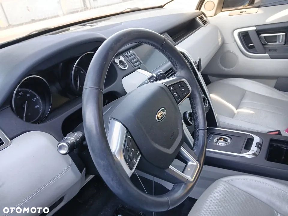 Land Rover Discovery - 17