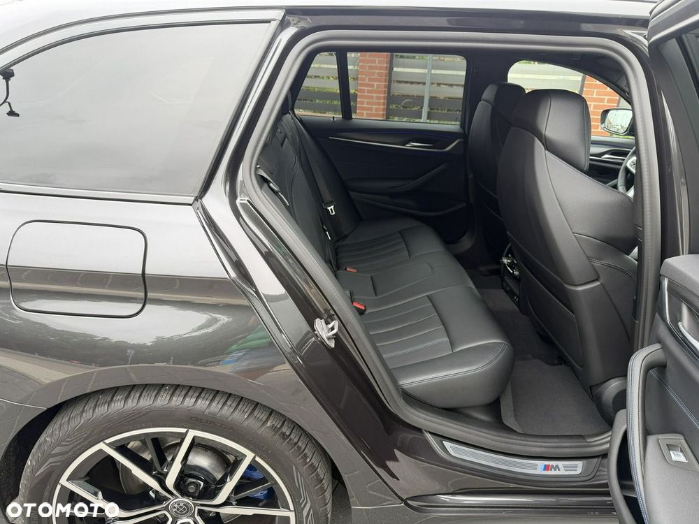 BMW Seria 5 520d xDrive mHEV M Sport sport - 31
