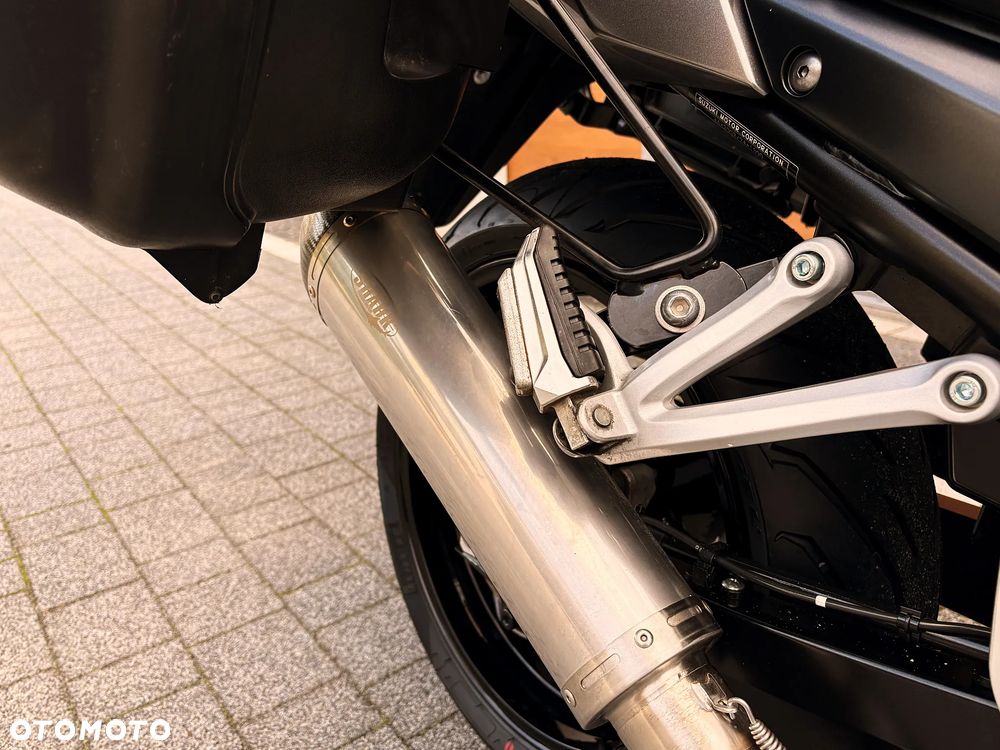 Suzuki GSX - 14