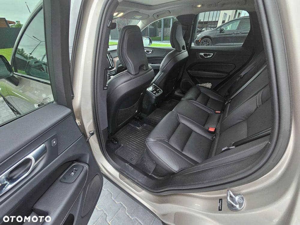 Volvo XC 60 B6 B AWD Geartronic RDesign - 31