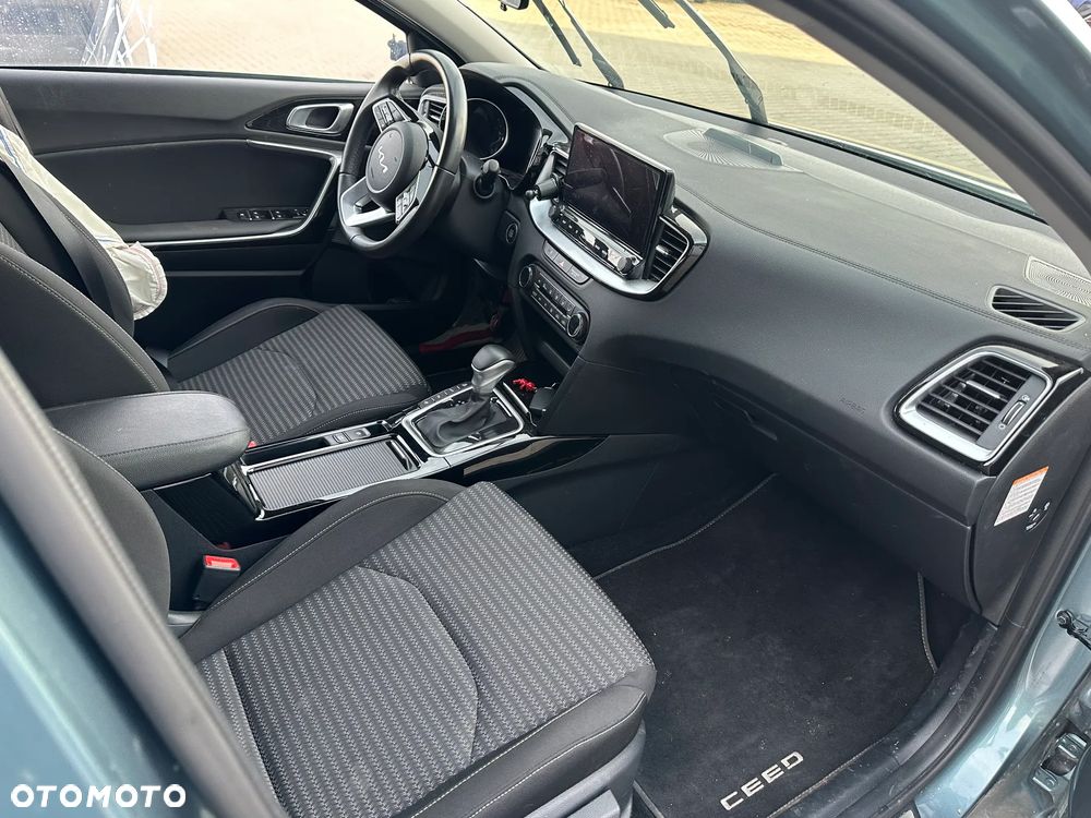 Kia Ceed 1.6 GDI PHEV L DCT - 9