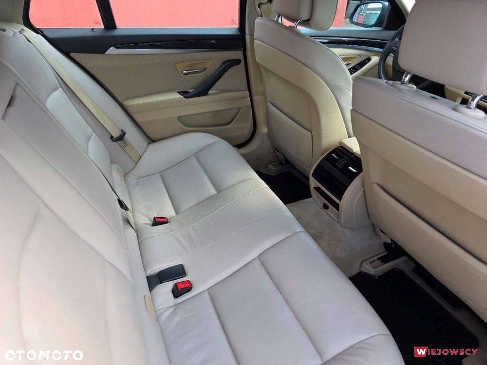 BMW Seria 5 - 16
