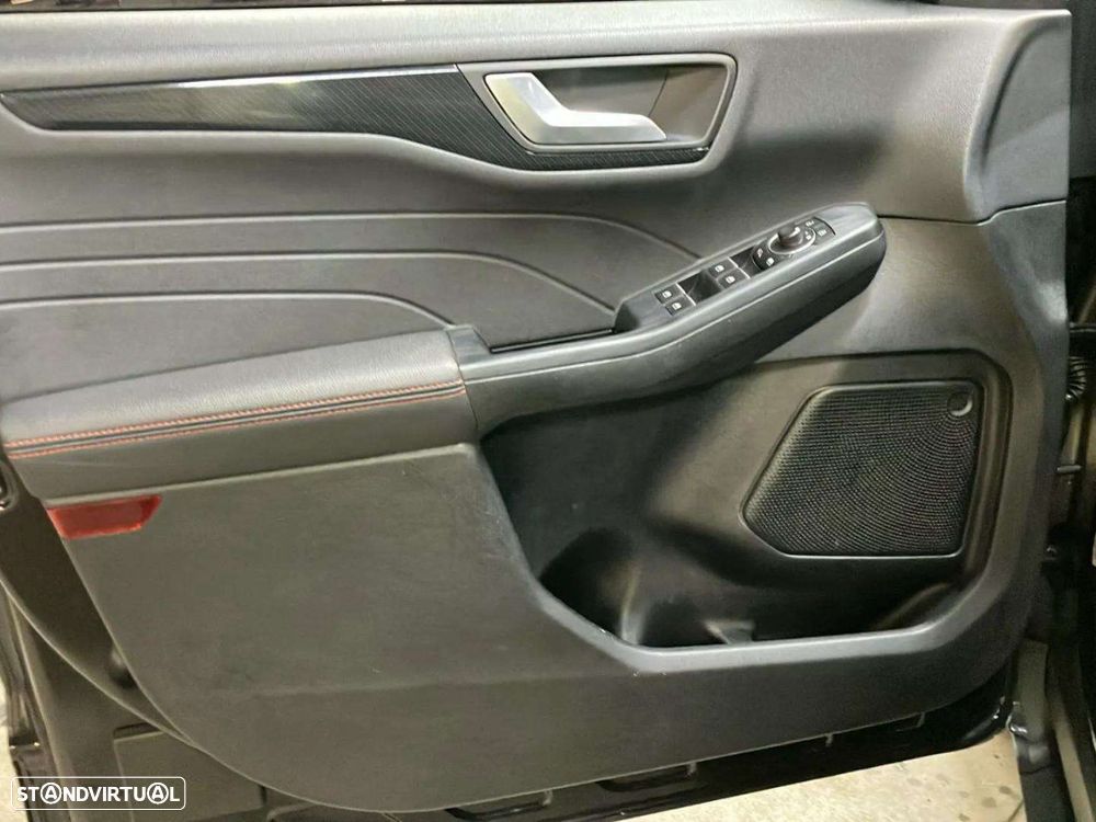 Ford Kuga 1.5 EcoBoost ST-Line - 21