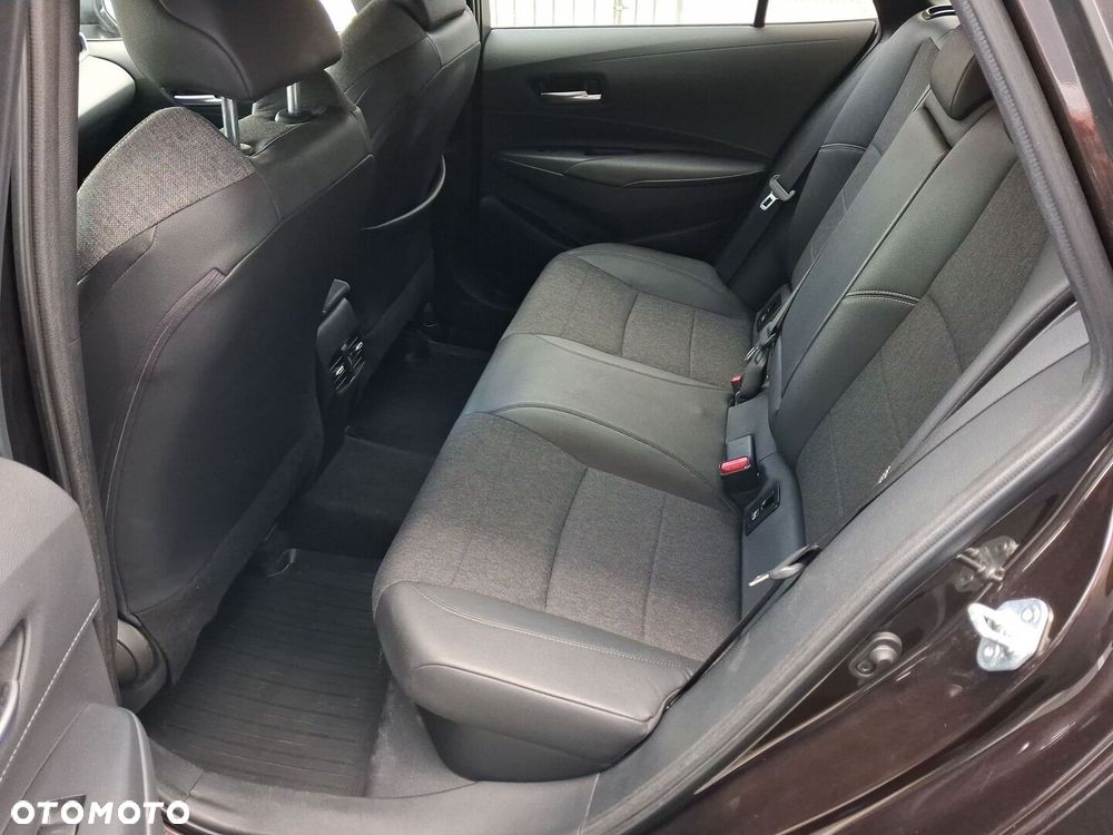 Toyota Corolla 1.8 Hybrid Comfort - 13