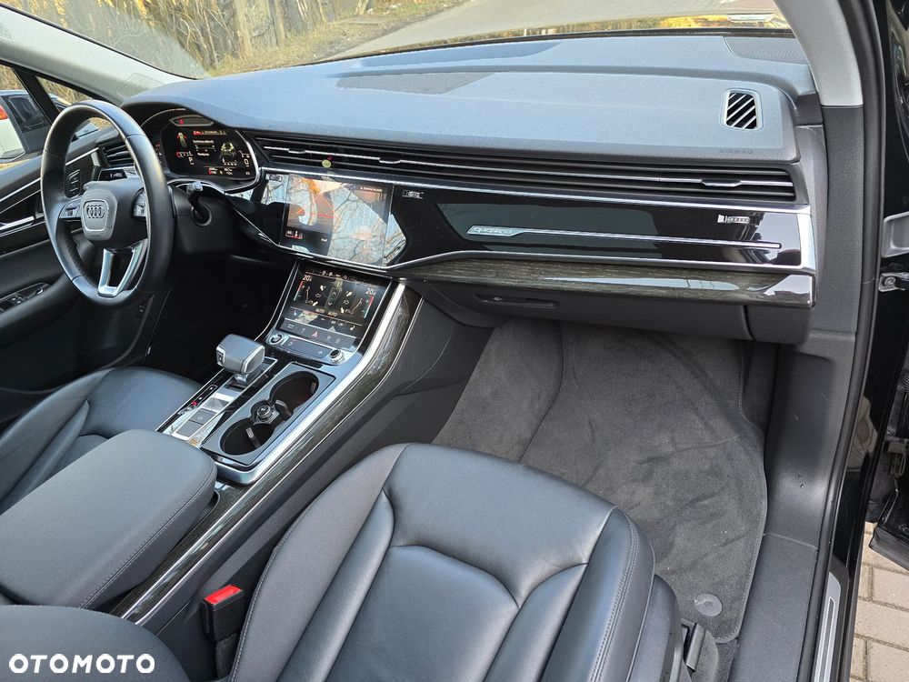 Audi Q7 55 TFSI quattro tiptronic - 16