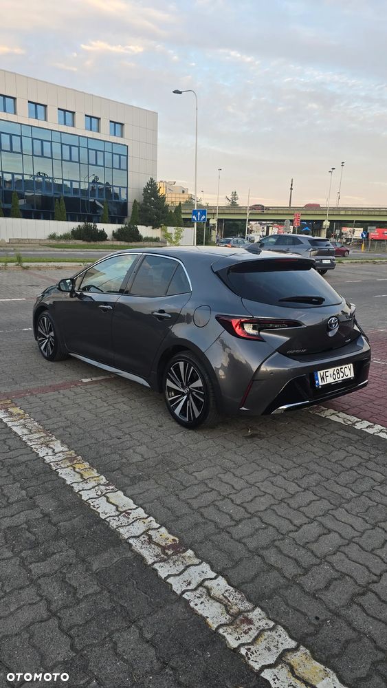 Toyota Corolla - 5