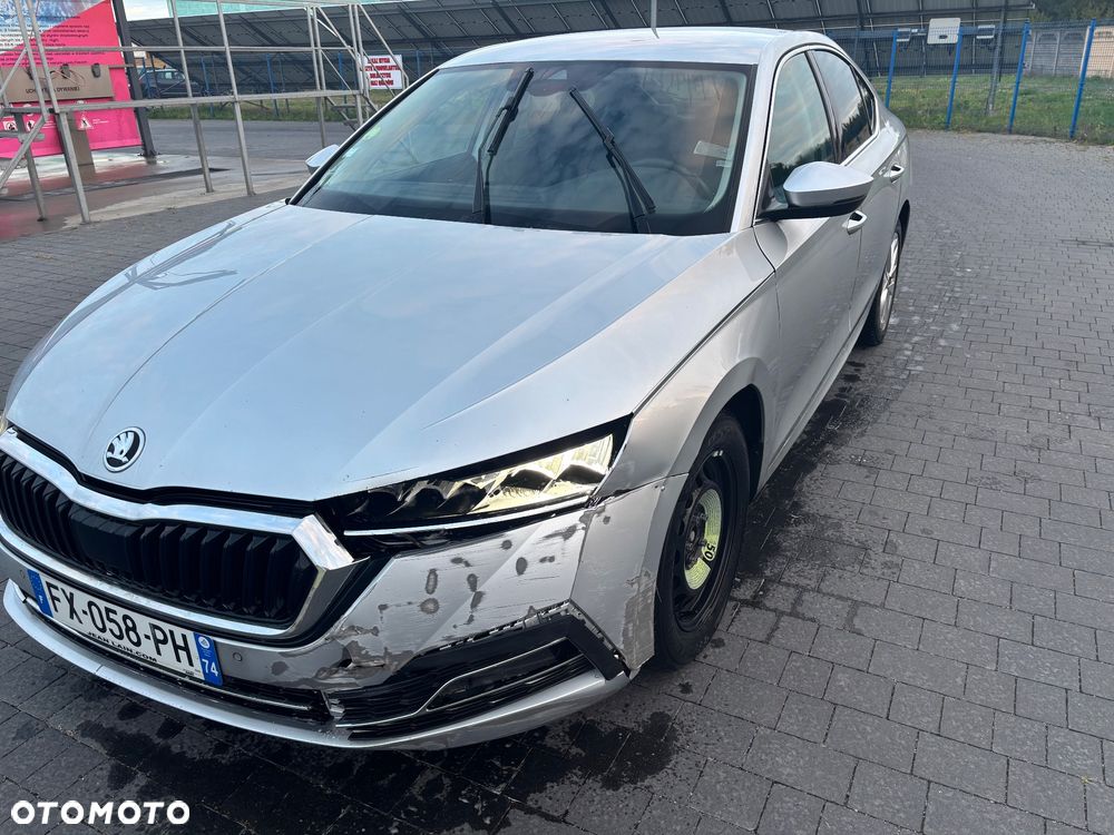 Skoda Octavia 2.0 TDI DSG Edition - 4