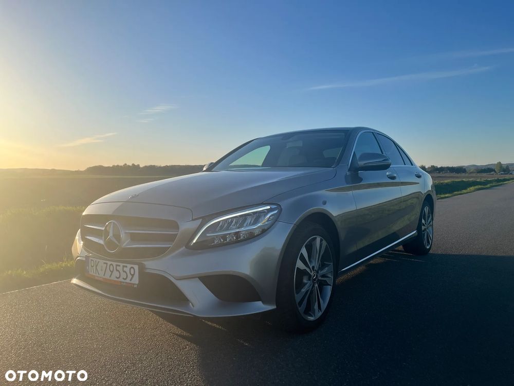 Mercedes-Benz Klasa C 300 4Matic 9G-TRONIC Avantgarde - 4