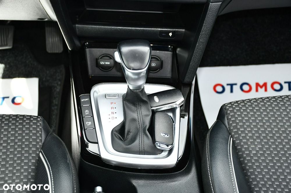 Kia Ceed - 26