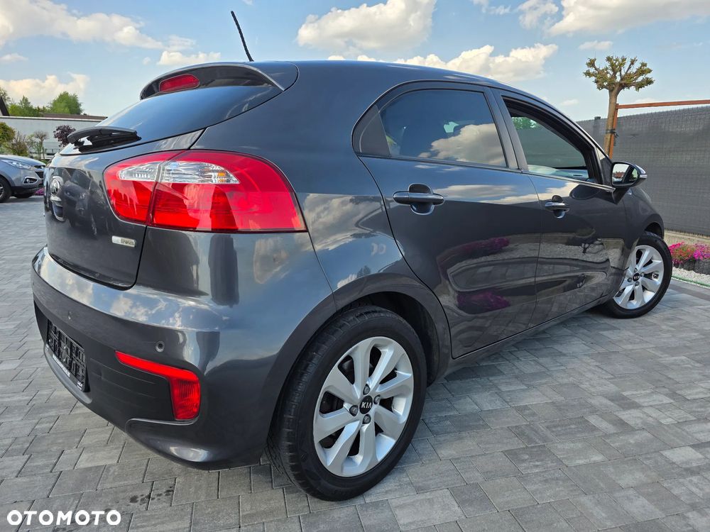 Kia Rio 1.2 Dream Team Edition - 15