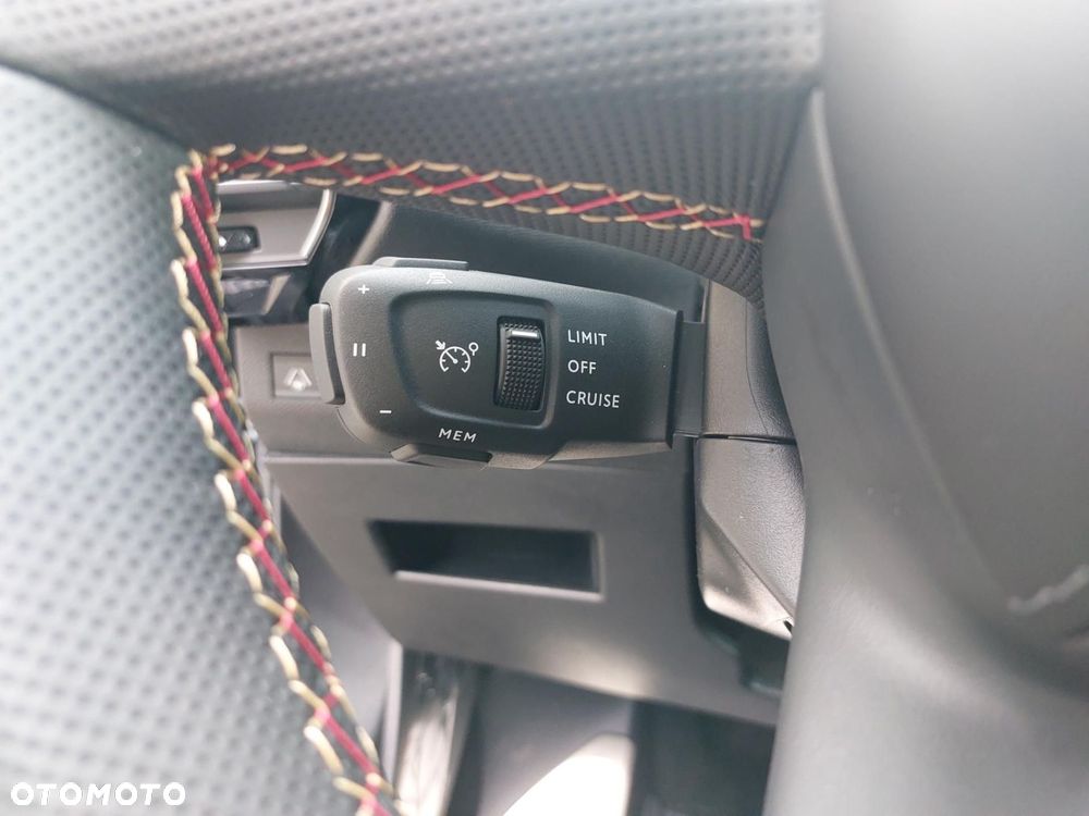 DS Automobiles DS 7 Crossback - 15