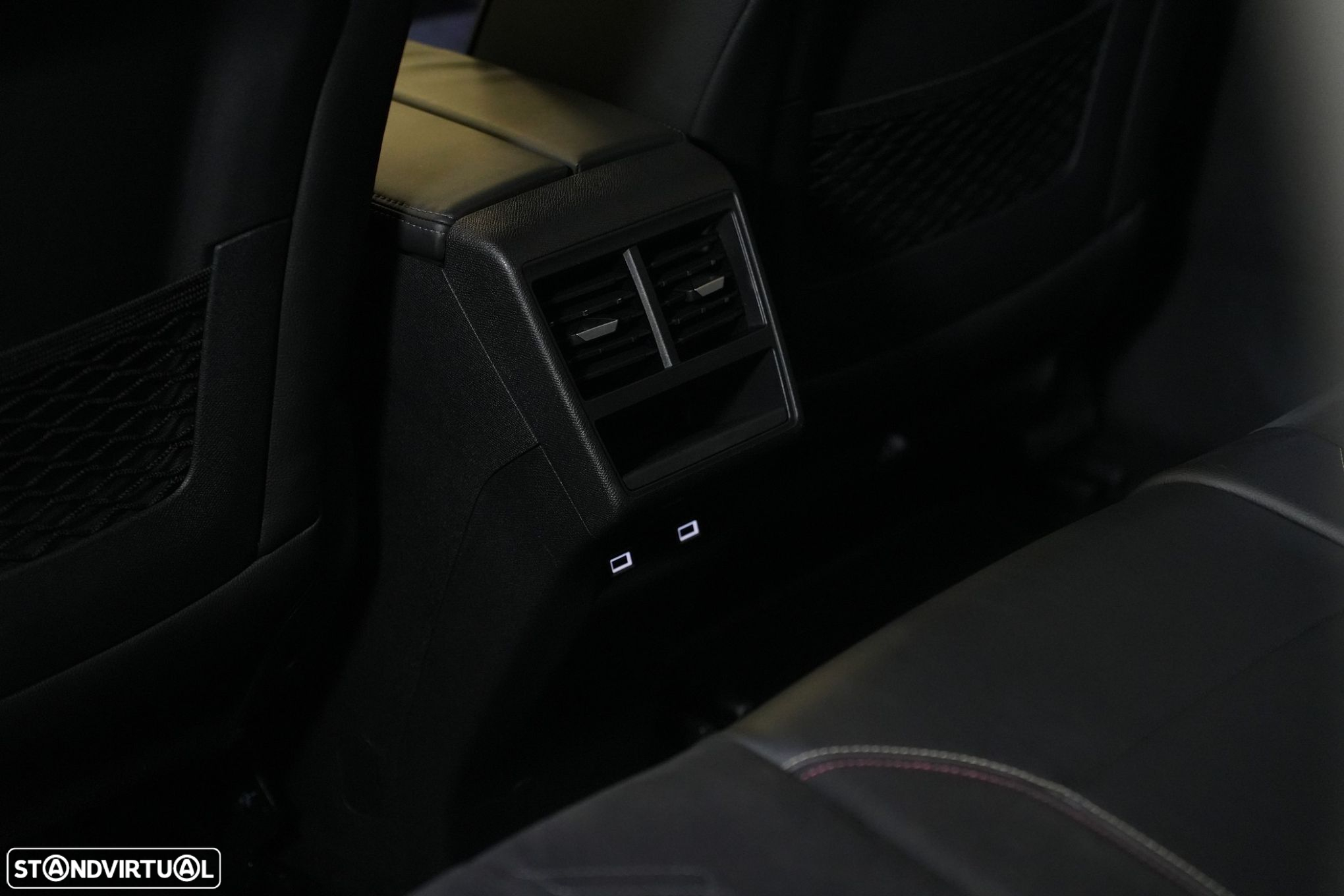 DS DS7 Crossback 1.5 BlueHDi Performance Line EAT8 - 36