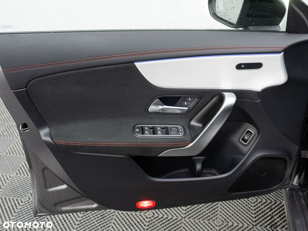 Mercedes-Benz CLA 200 mHEV AMG Line 7G-DCT - 10