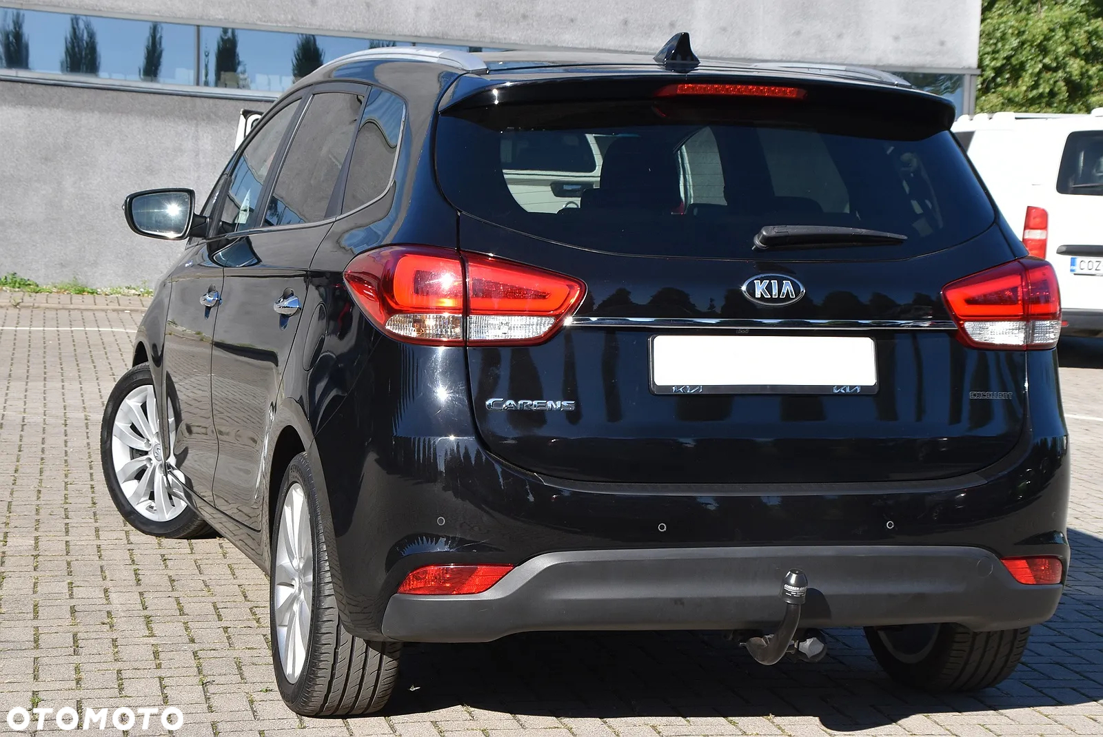 Kia Carens - 5