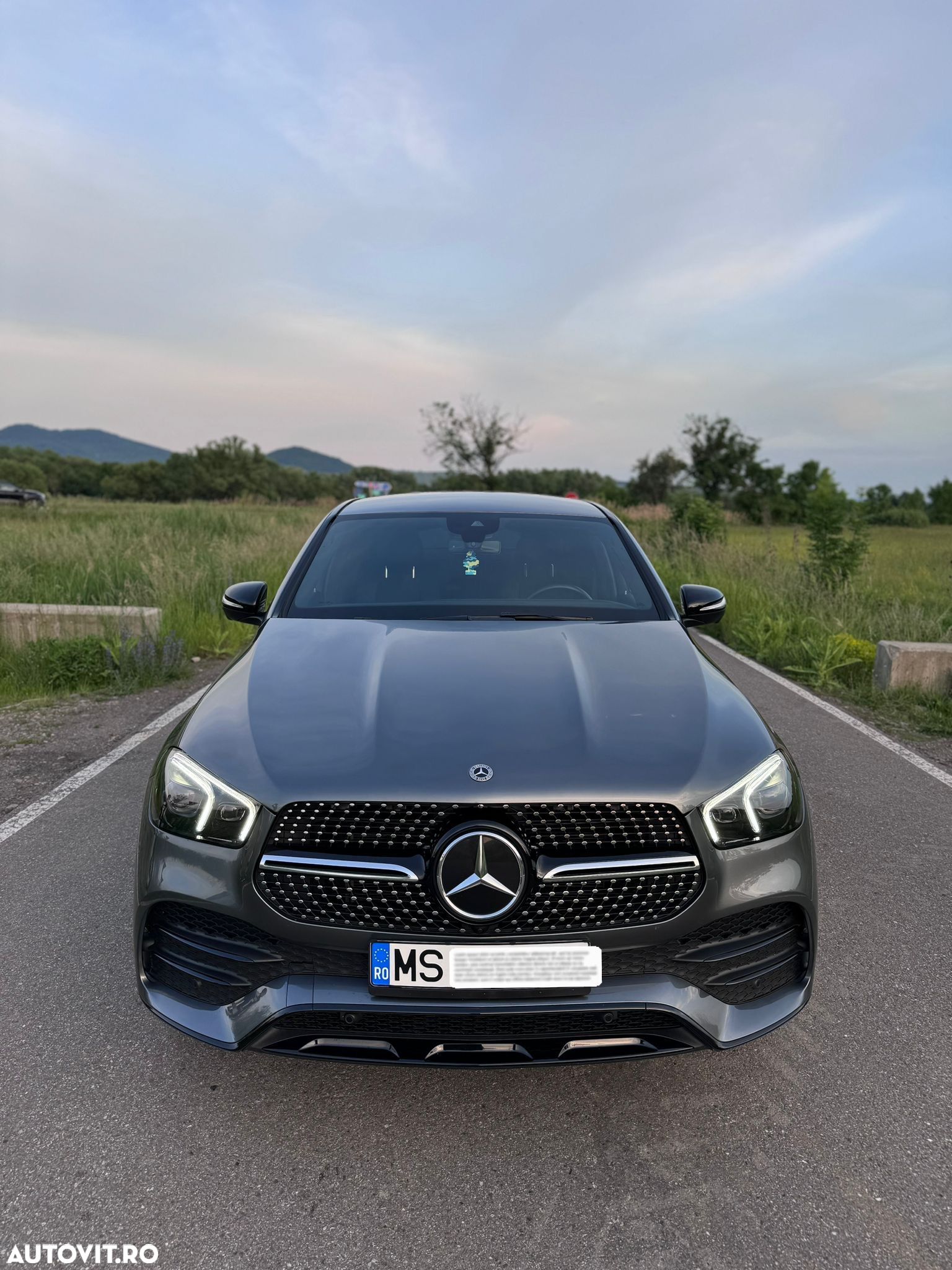 Mercedes-Benz GLE 400 d 4MATIC - 1