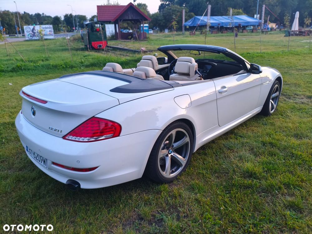 BMW Seria 6 650 i - 8