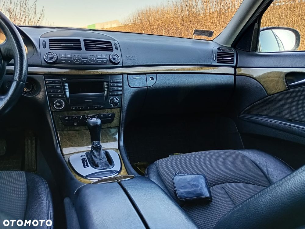 Mercedes-Benz Klasa E - 9