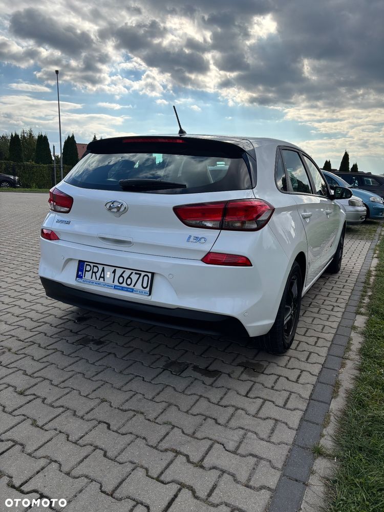 Hyundai i30 1.4 Comfort - 4