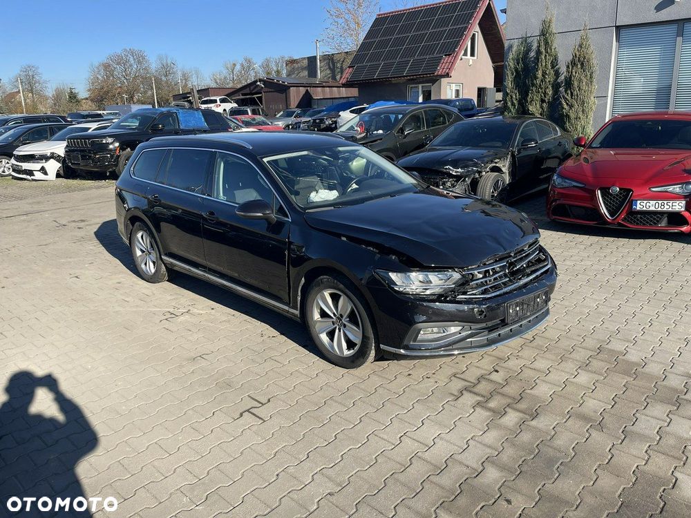 Volkswagen Passat - 2