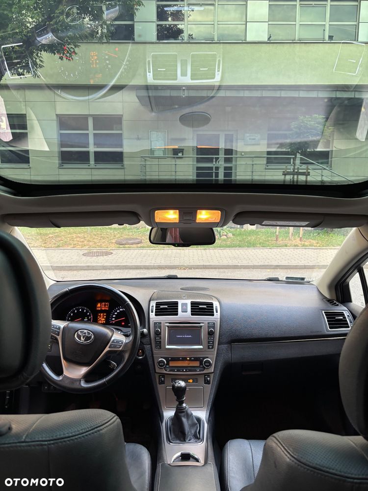 Toyota Avensis 1.8 Sol EU5 - 10