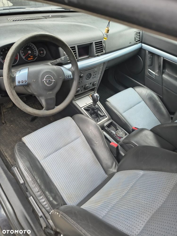 Opel Vectra 1.8 - 15
