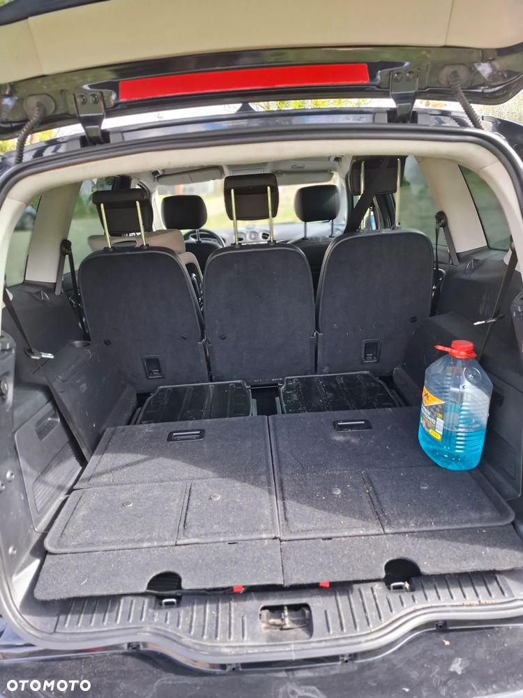 Ford S-Max 2.2 TDCi DPF Titanium - 9