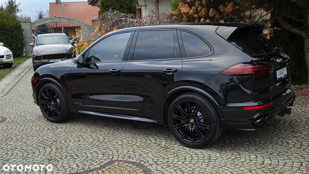 Porsche Cayenne GTS - 12