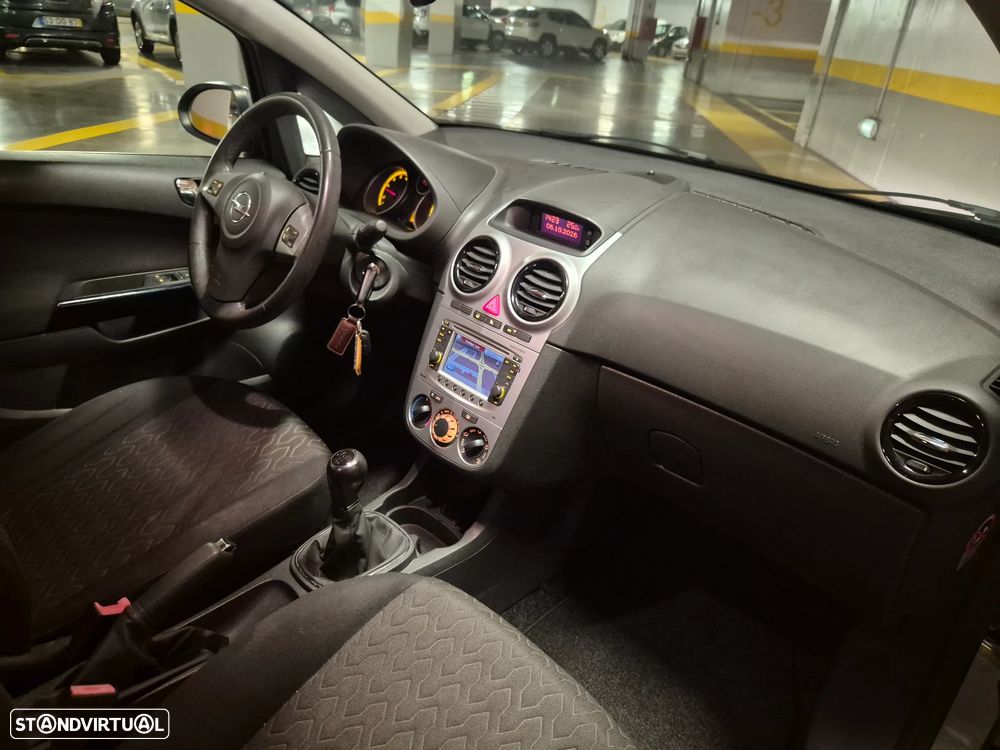 Opel Corsa 1.2 Connect - 37
