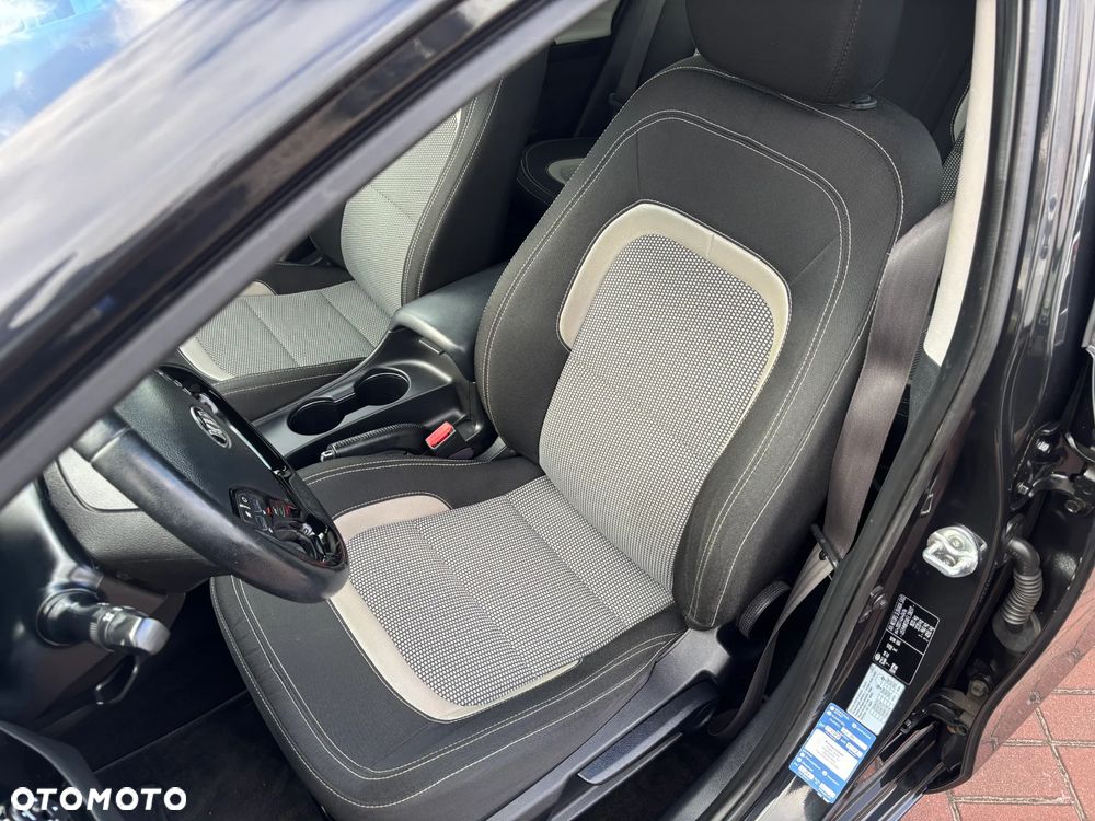 Kia Ceed 1.6 GDI Spirit - 12