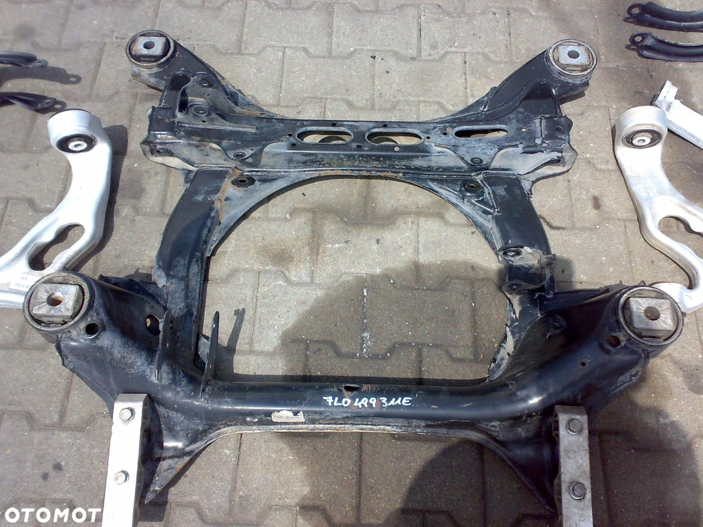 PORSCHE CAYENNE 7P 92A 10-14 ŁAWA BELKA SANKI ZAWIESZENIA PRZEDNIE IDEALN - 3
