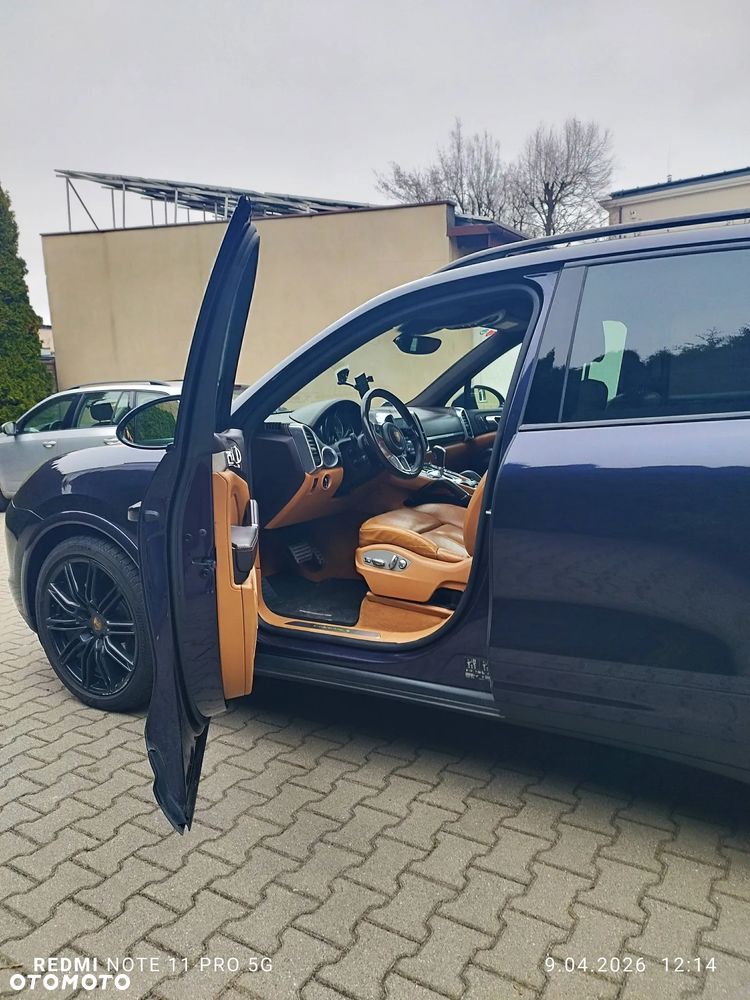 Porsche Cayenne S E-Hybrid - 12