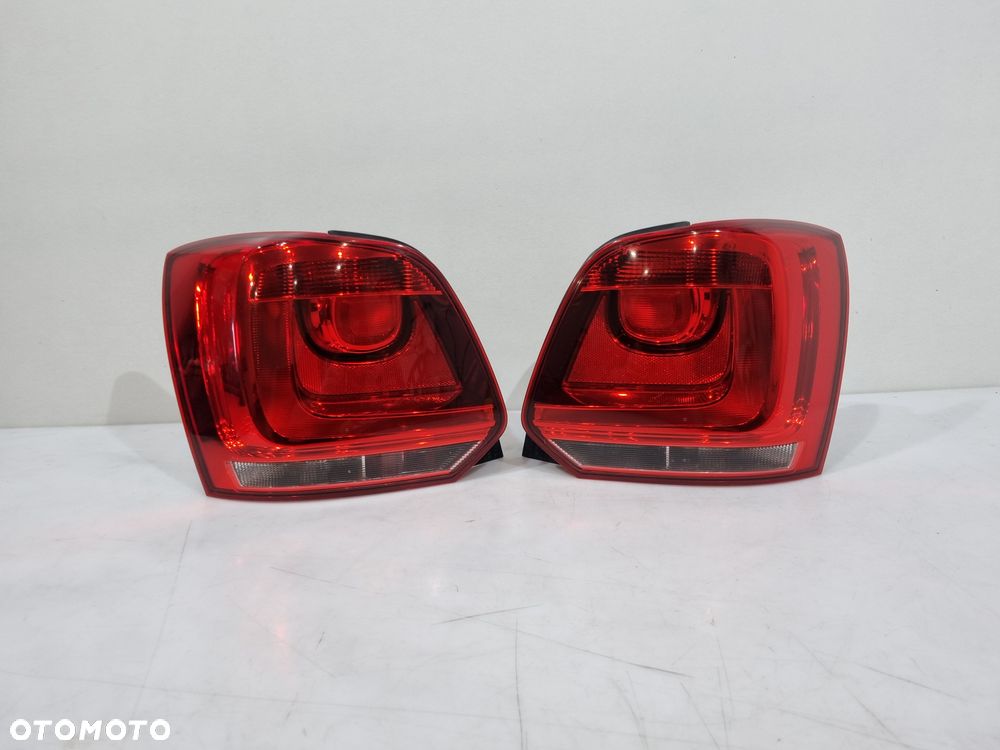 VW POLO 6R LAMPA TYŁ TYLNA PRAWA LEWA 6R0945111 6R0945112 EUROPA - 1
