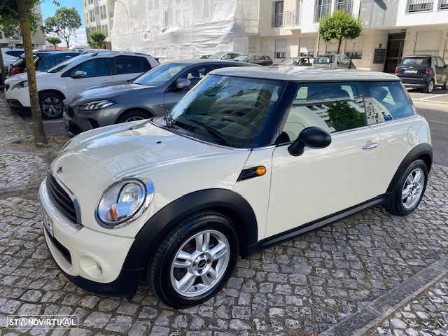 MINI 3 Portas Cooper - 1