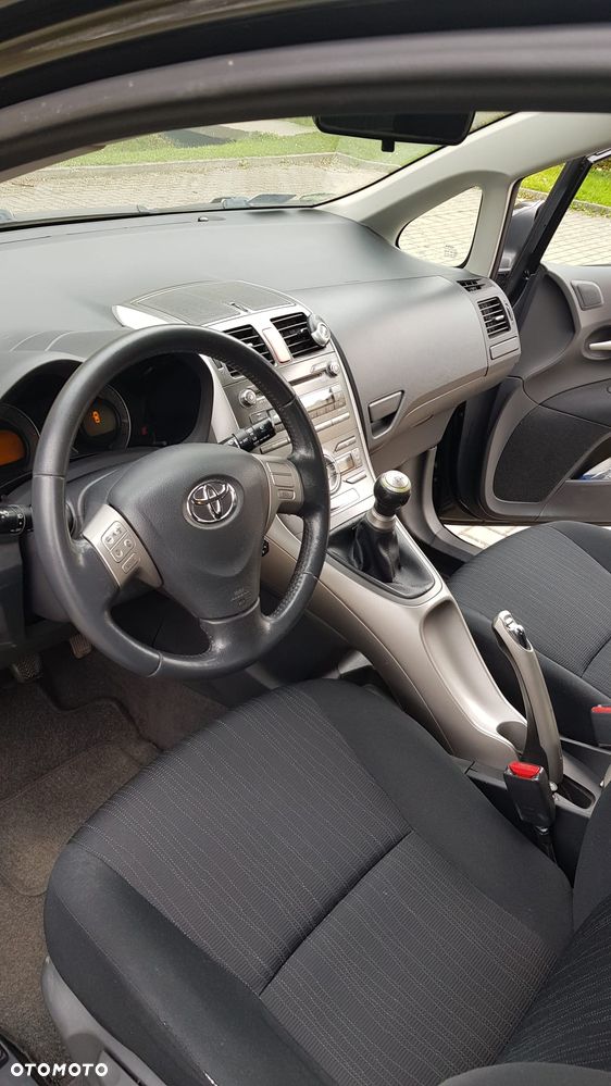 Toyota Auris - 7