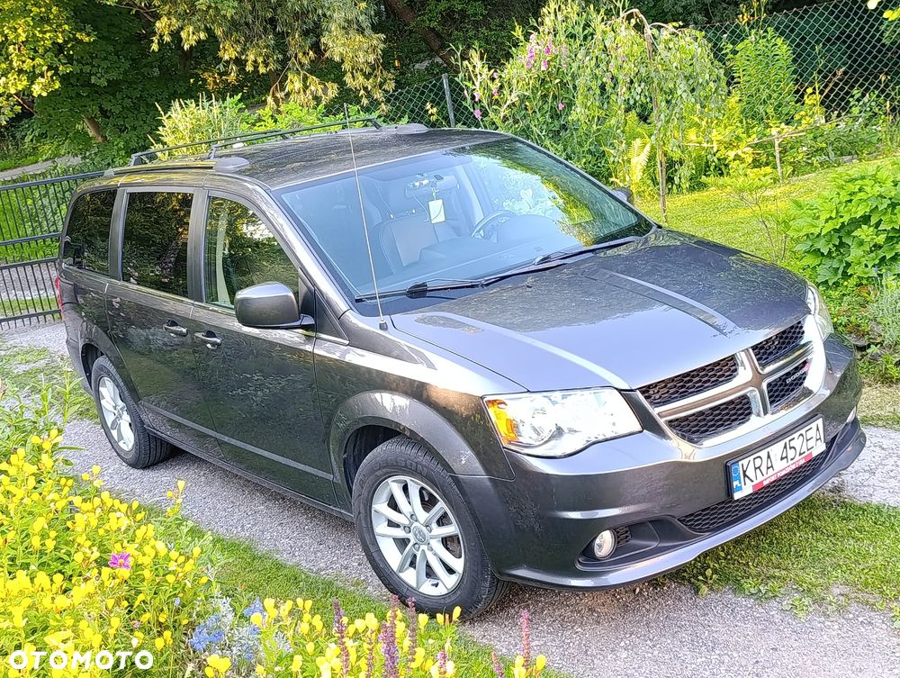 Dodge Grand Caravan - 9