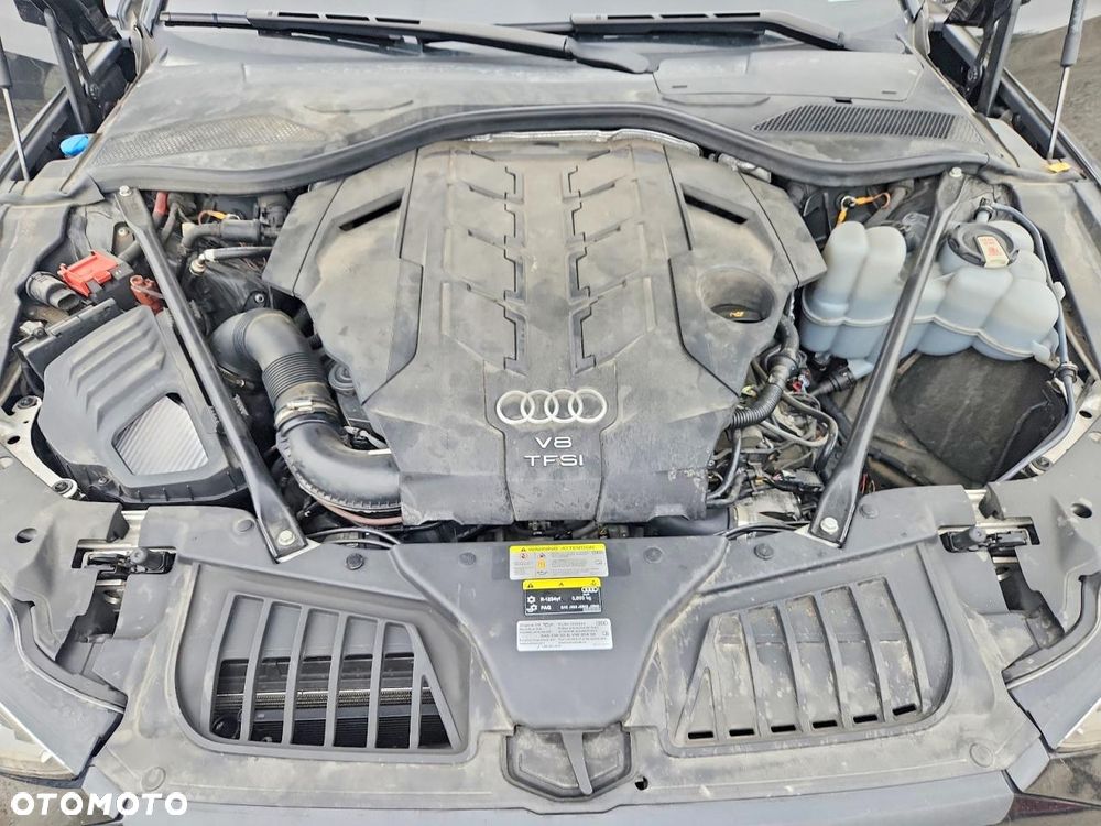 Audi A8 - 12