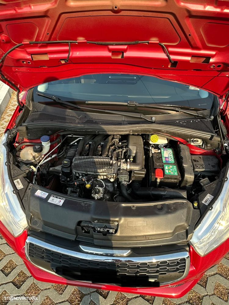 Peugeot 208 PureTech 82 Allure - 14