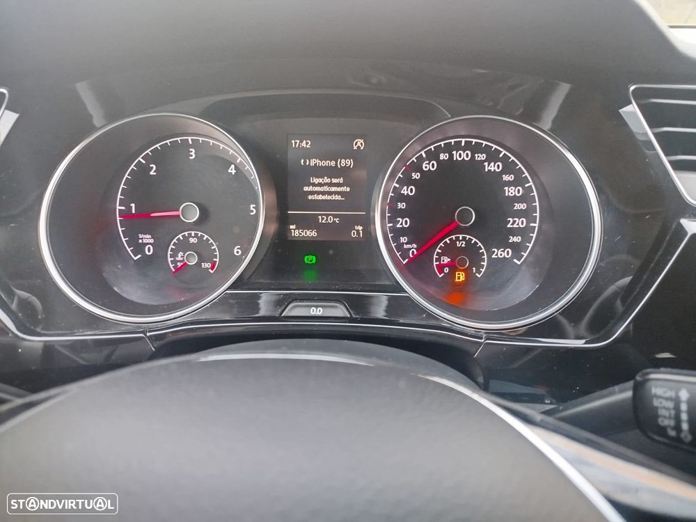 VW Touran 1.6 TDI Confortline DSG - 10