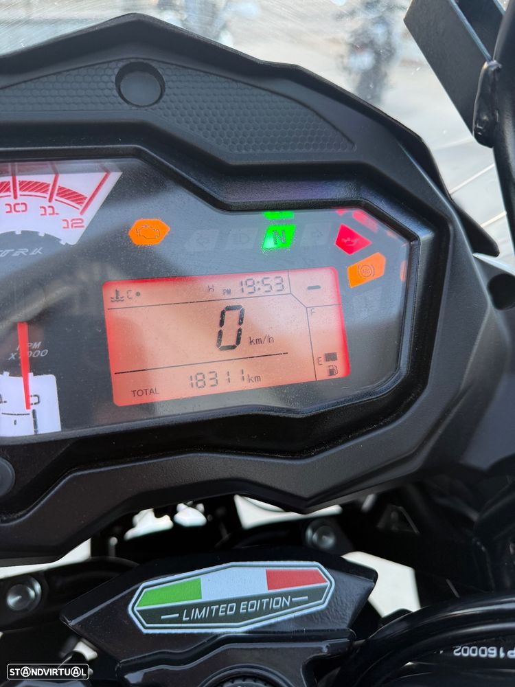 Benelli TRK 502 X - 9