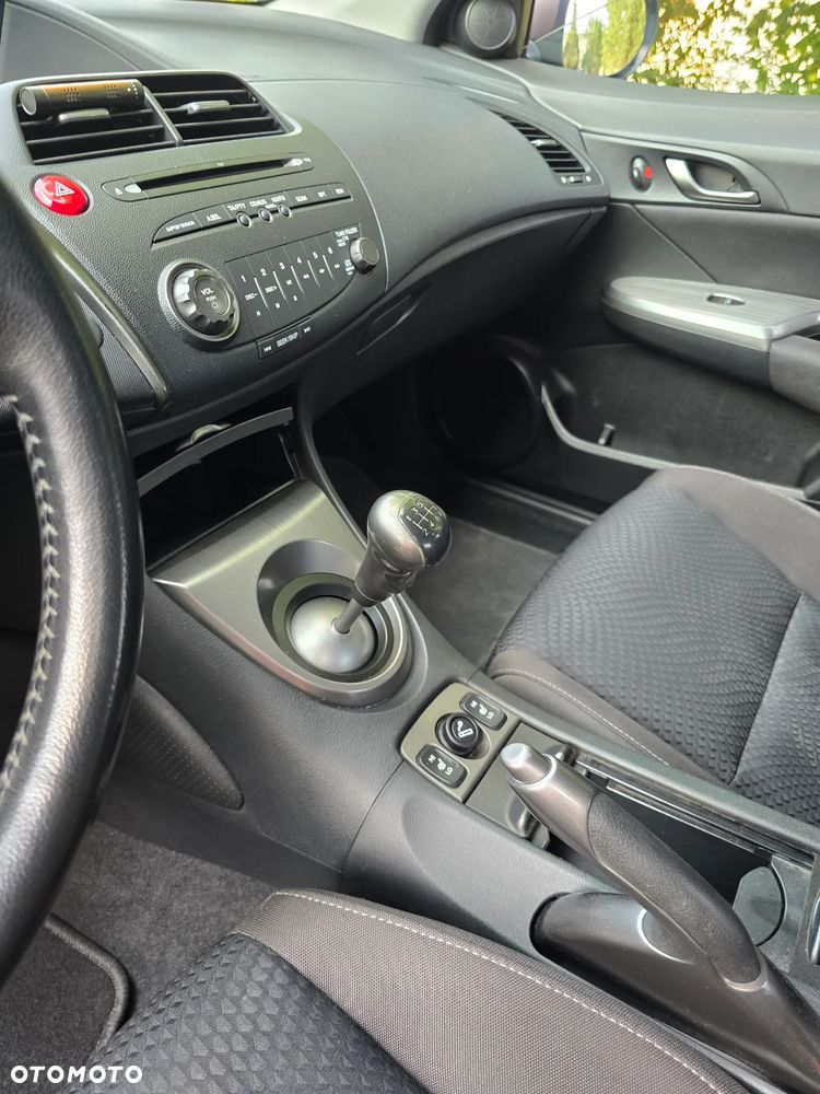 Honda Civic 1.8 Comfort - 14