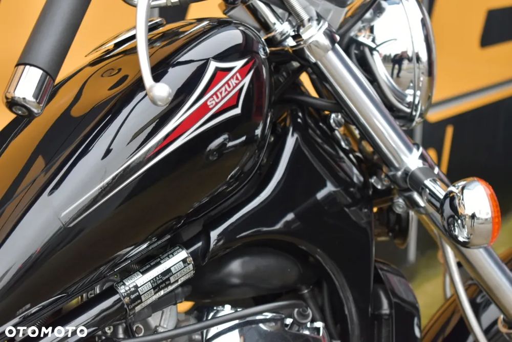 Suzuki Intruder - 34